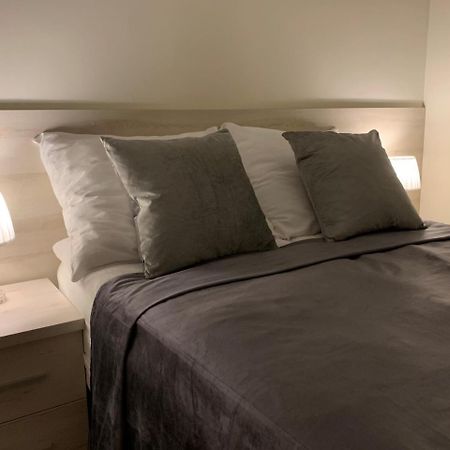רשין Aparthotel Koroni Home מראה חיצוני תמונה