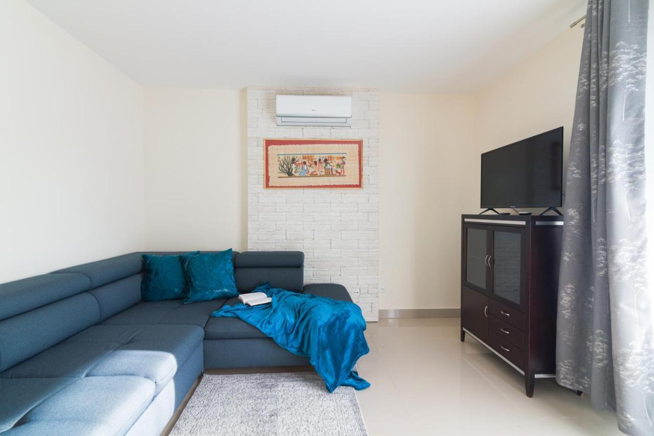 רשין Aparthotel Koroni Home מראה חיצוני תמונה