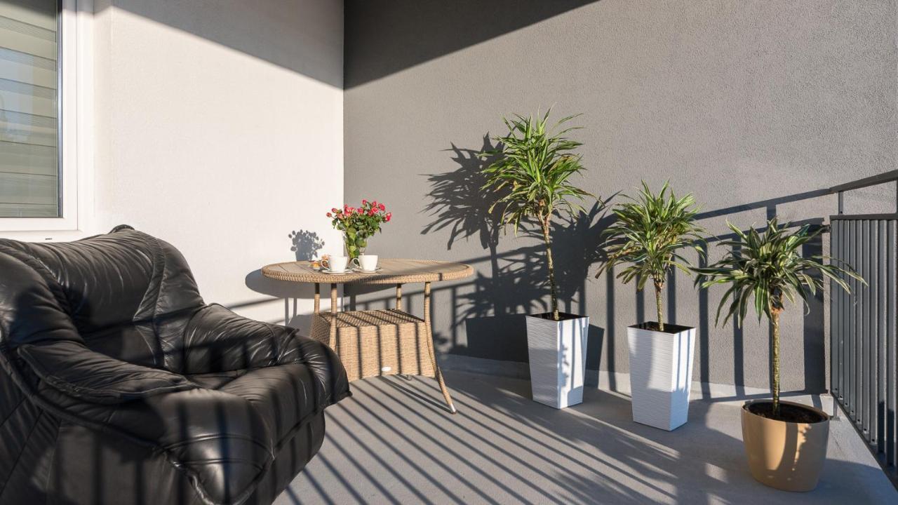 רשין Aparthotel Koroni Home מראה חיצוני תמונה