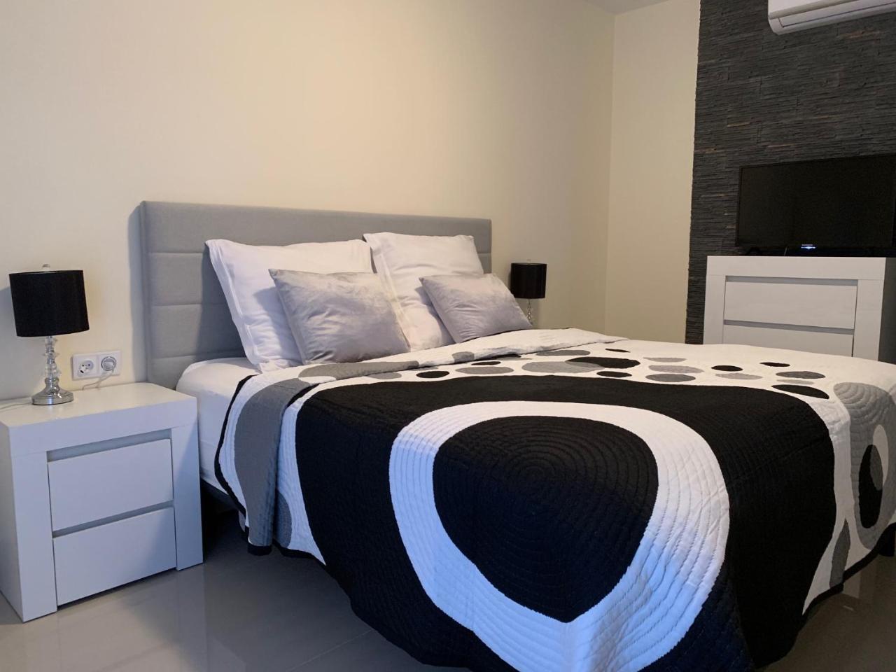 רשין Aparthotel Koroni Home מראה חיצוני תמונה