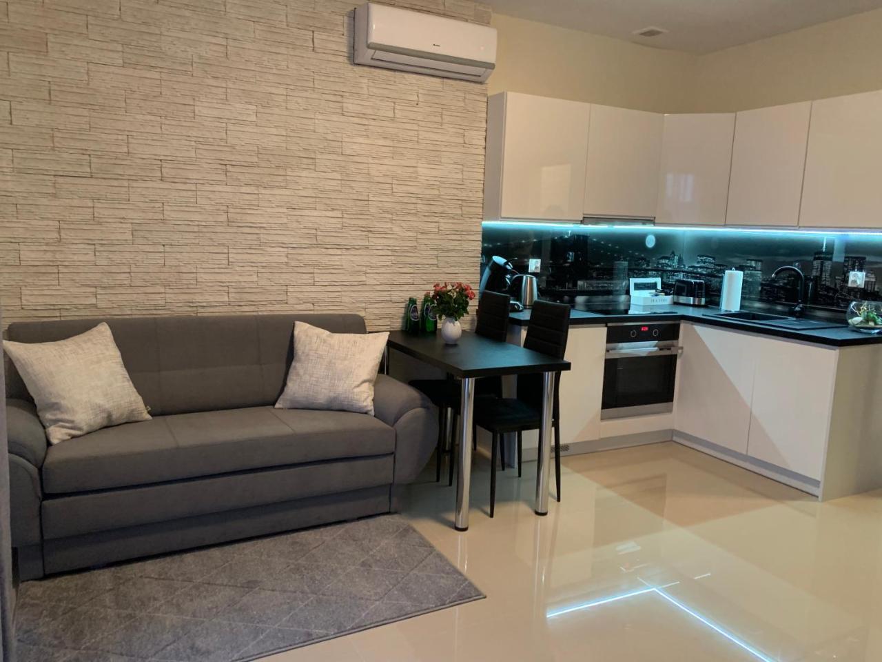 רשין Aparthotel Koroni Home מראה חיצוני תמונה