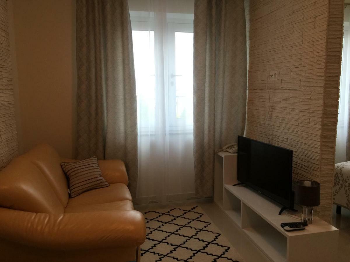 רשין Aparthotel Koroni Home מראה חיצוני תמונה